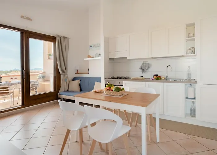 Laura Сasa de vacaciones Villaputzu